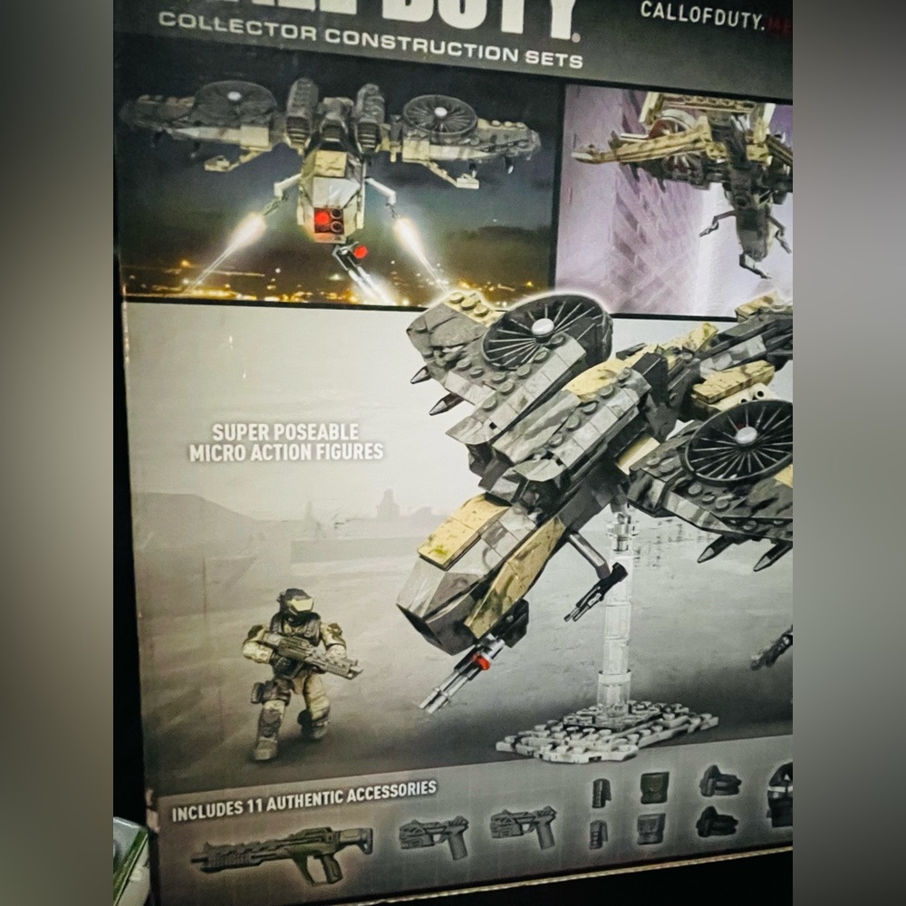 New Call Of Duty Mega Bloks Wraith Attack DKX54 (351 PCs) - Picture 6 of 9